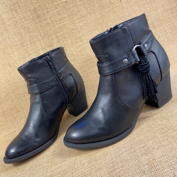 Women’s booties ankle boots American eagle tassel black size 9 - Picture 1 of 12